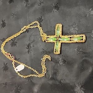 Vtg Green Stone Gold Tone Curved Cross Necklace